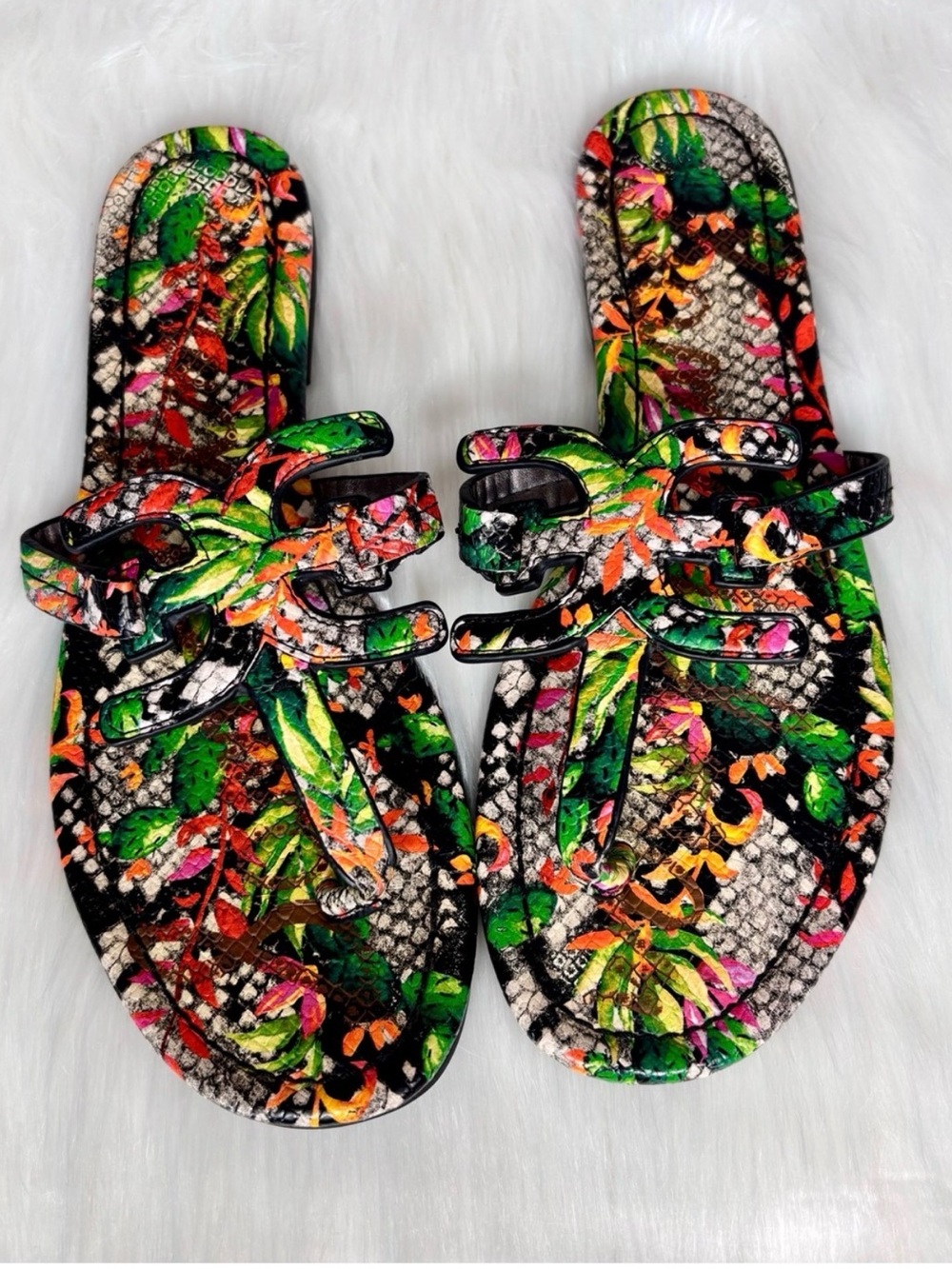 SAM EDELMAN CARTER DOUBLE E FLAT THONG - TROPICAL SNAKE PRINT - 8.5 - PRELOVED